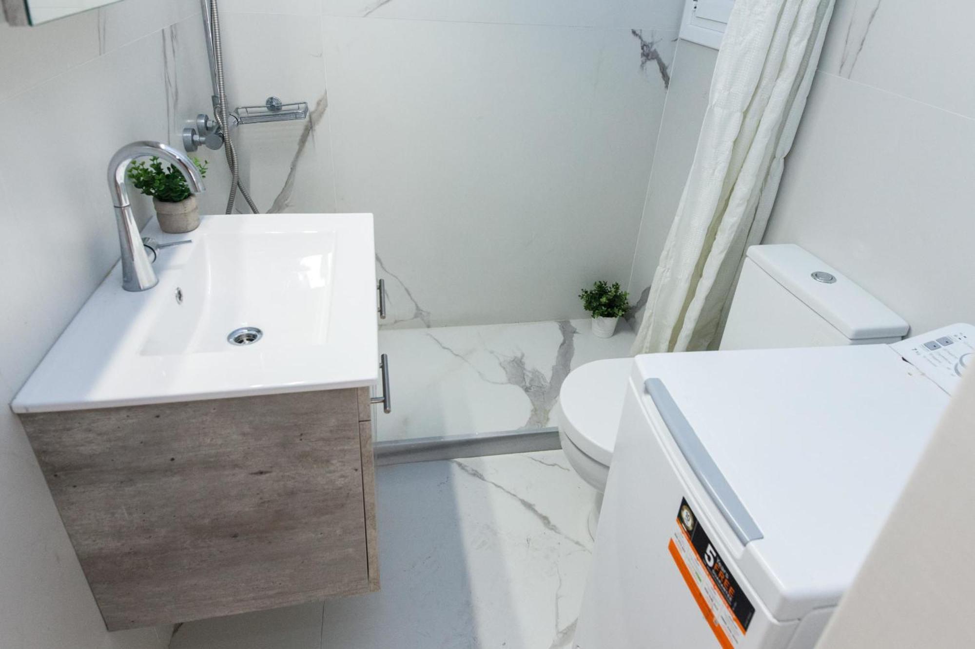 Palaio Faliro Gem 1 Bd With Balcony Apartment Athen